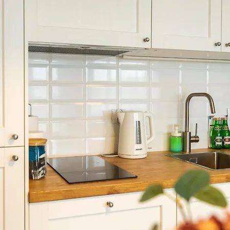 Appartement Reymonta 15 Surfingbird