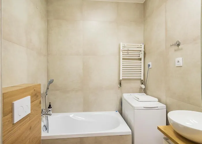 Reymonta 15 Surfingbird Kołobrzeg